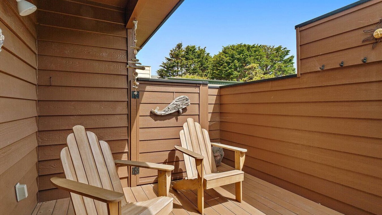 Photo of Patio Balcony in Marine Terrace
