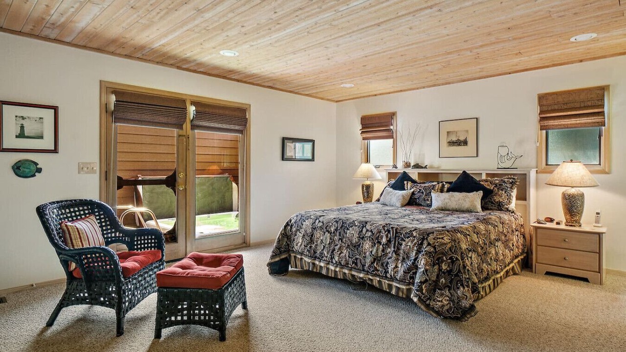 Photo of Bedroom in Marine Terrace