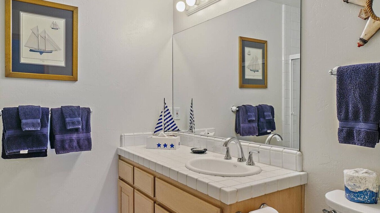 Photo of Bathroom in Marine Terrace