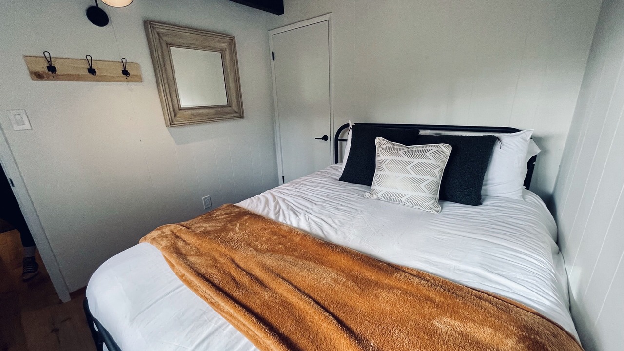 Photo of Bedroom in Arnold