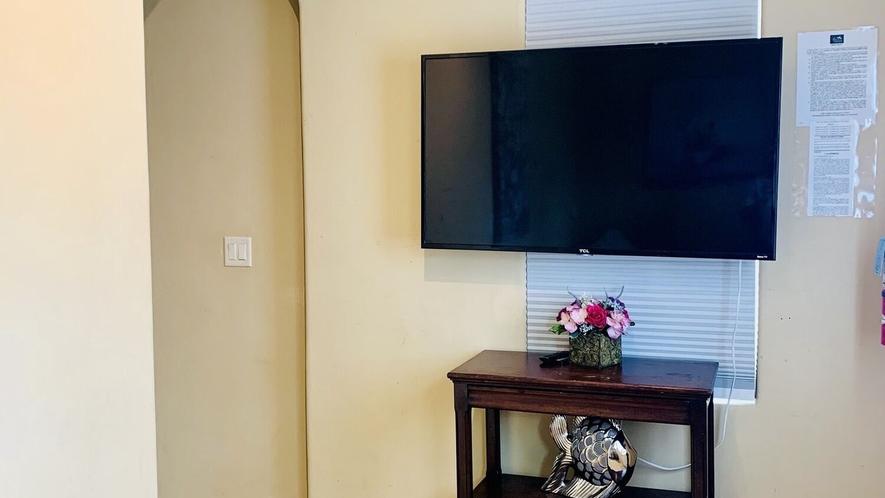 Photo of Bedroom in Salinas