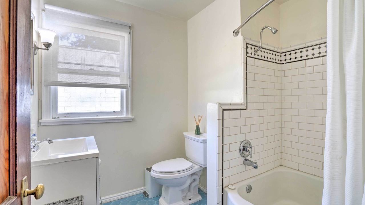 Photo of Bathroom in Boulder Creek