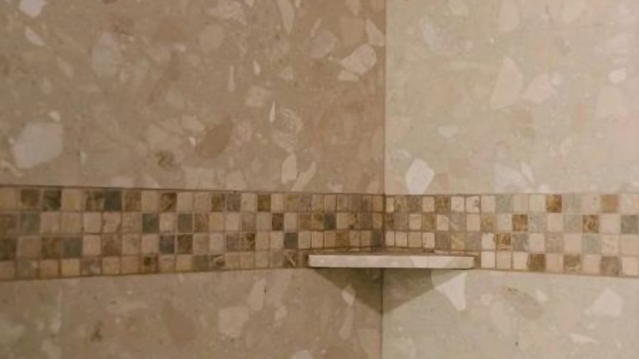 Photo of Bathroom in Groveland