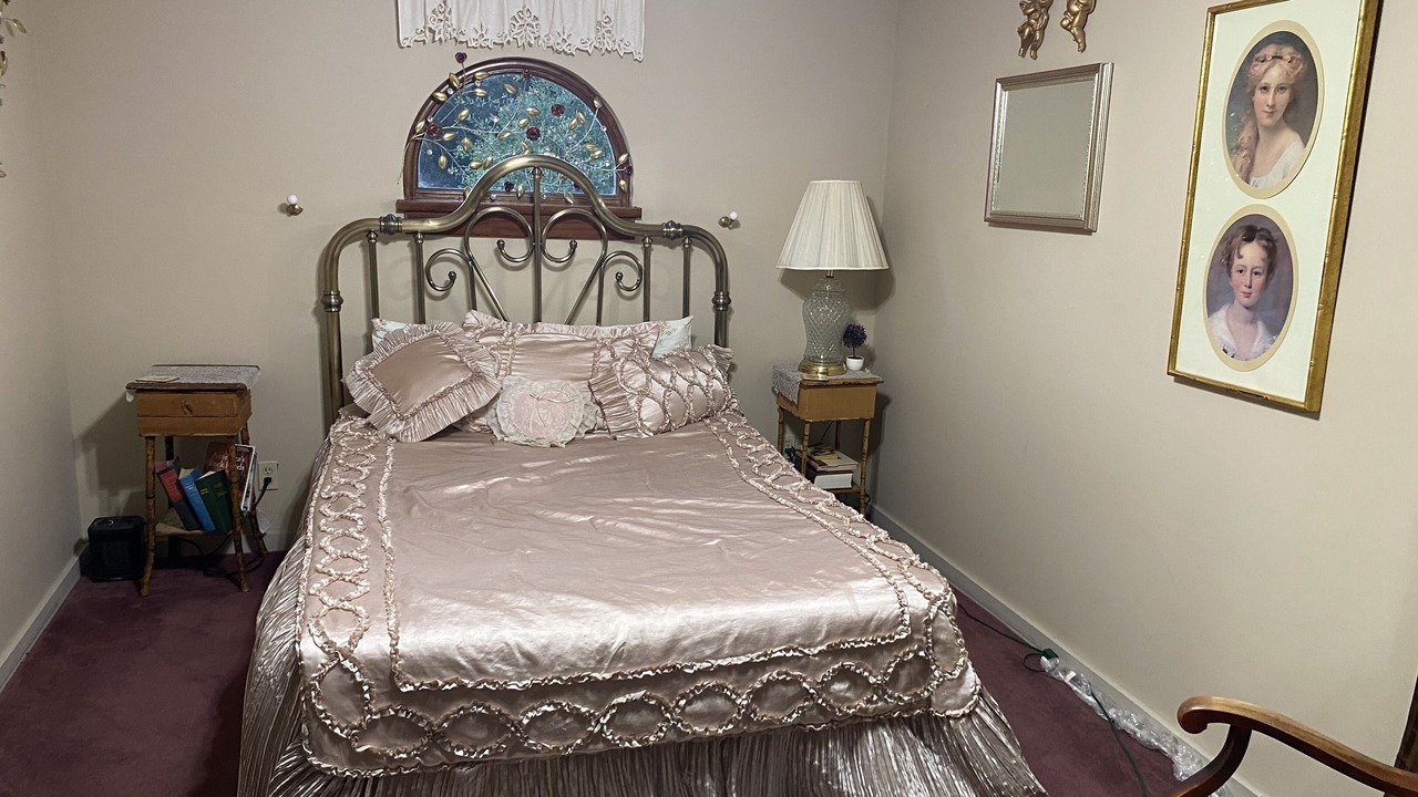 Photo of Bedroom in Jamestown