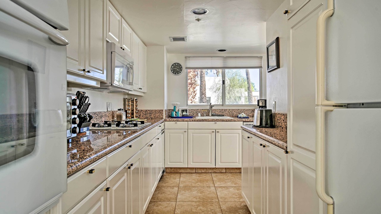 Photo of Kitchen in Cathedral City