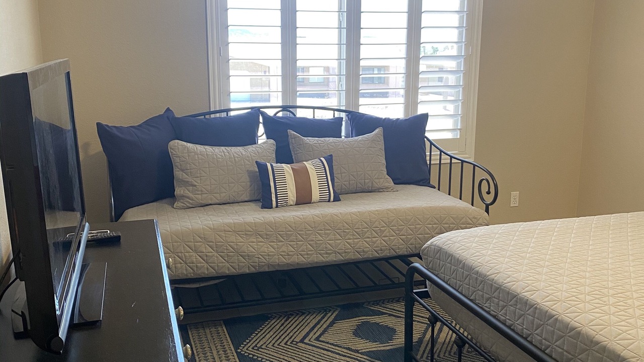 Photo of Bedroom in Lake Havasu City