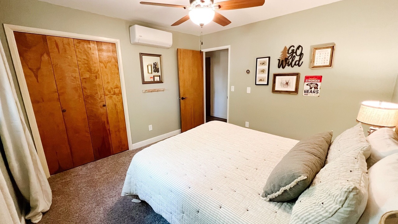 Photo of Bedroom in Sierra Cedars