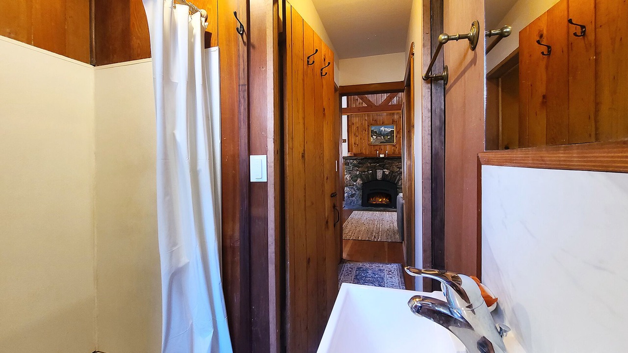 Photo of Bathroom in Tahoma