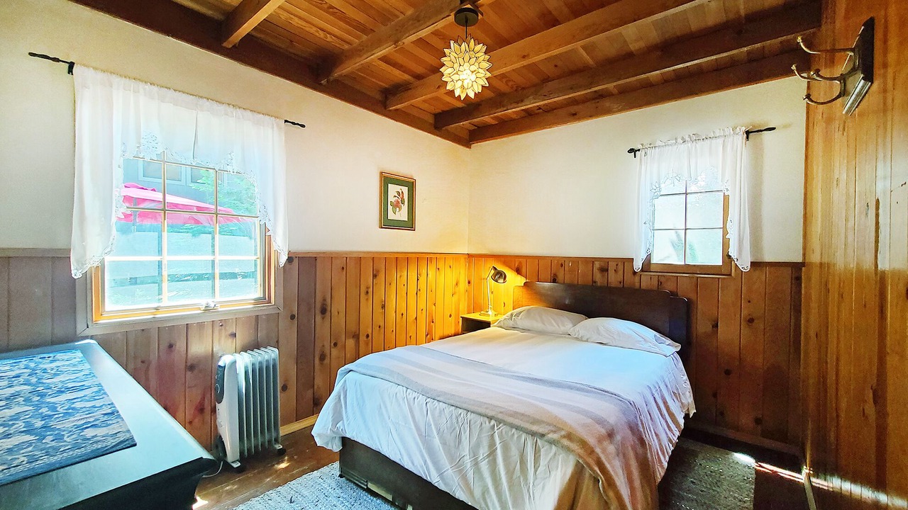 Photo of Bedroom in Tahoma