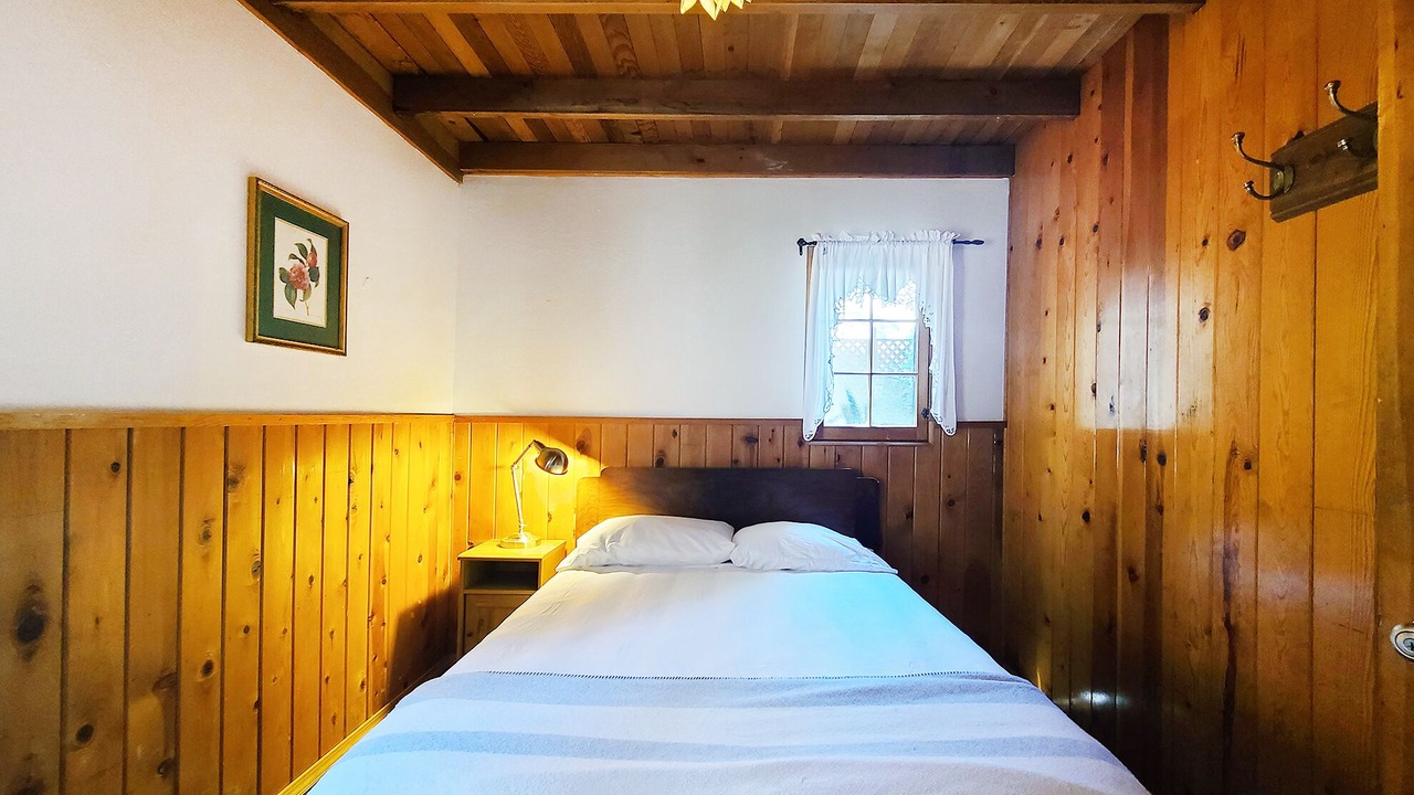 Photo of Bedroom in Tahoma