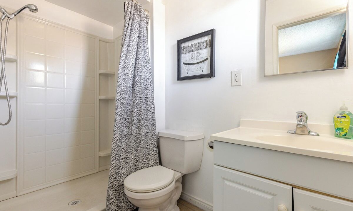 Photo of Bathroom in Bakersfield