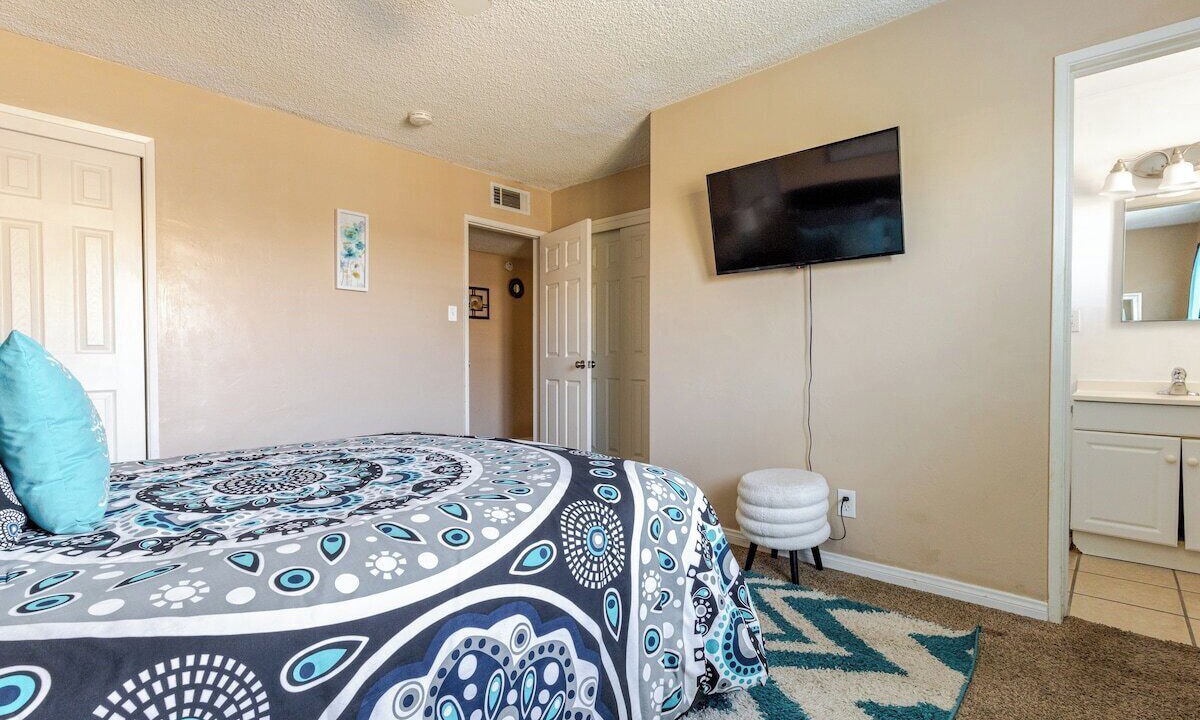 Photo of Bedroom in Bakersfield