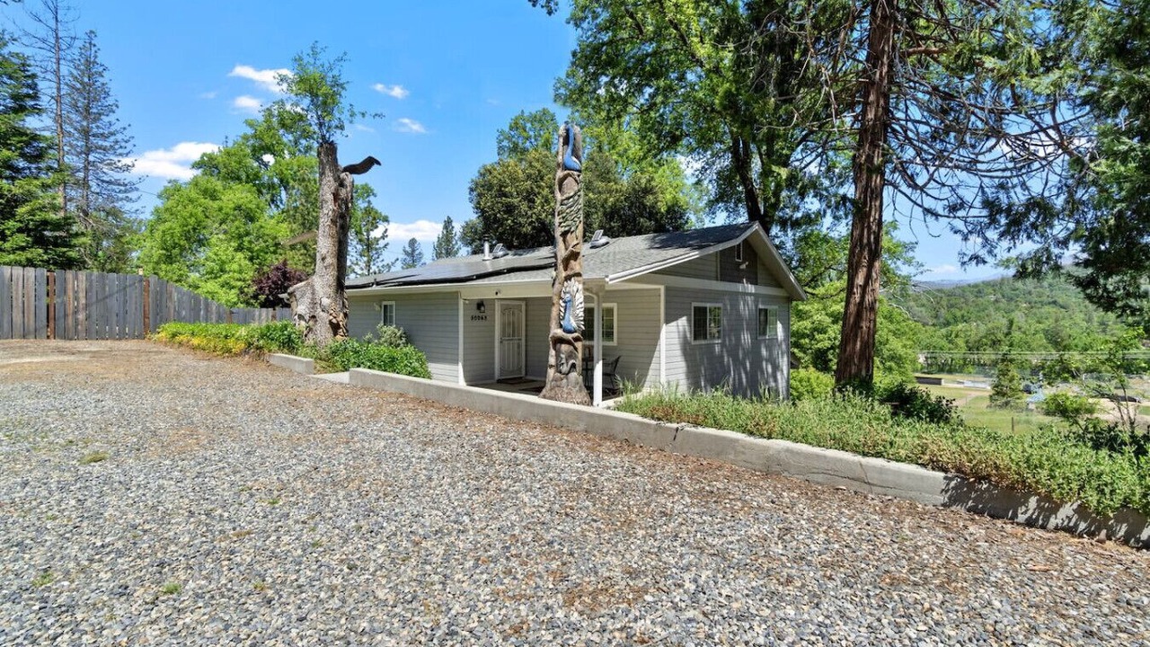 Photo of Outdoor in Oakhurst