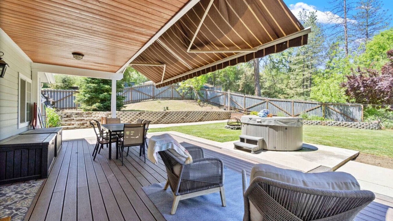 Photo of Outdoor in Oakhurst