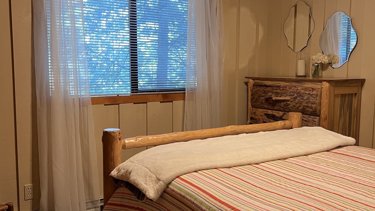 Photo of Bedroom in Twain Harte