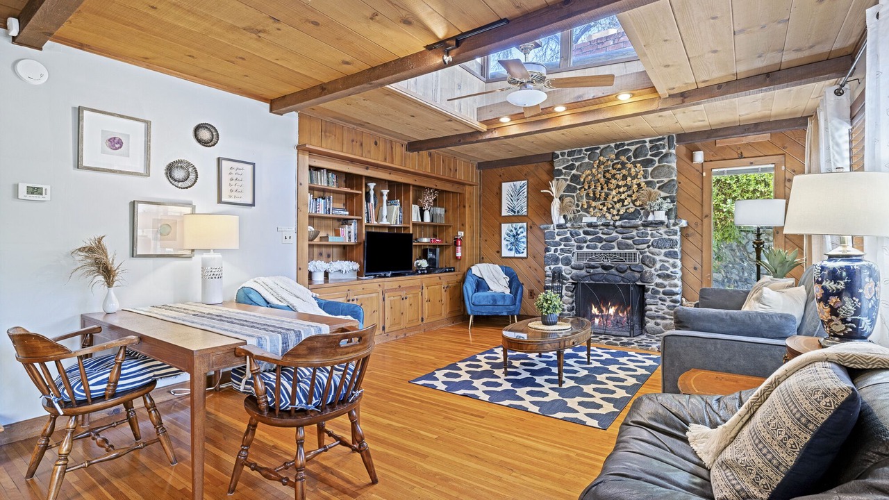 Photo of Livingroom in Three Rivers