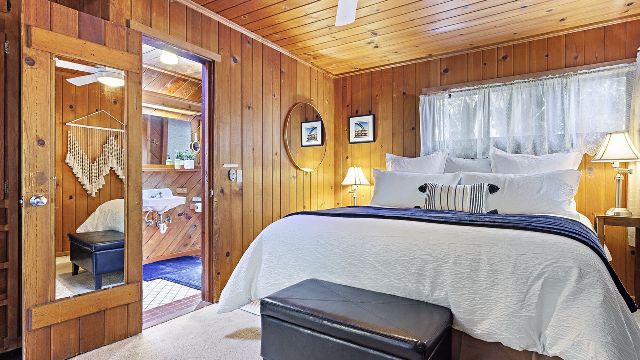 Photo of Bedroom in Three Rivers