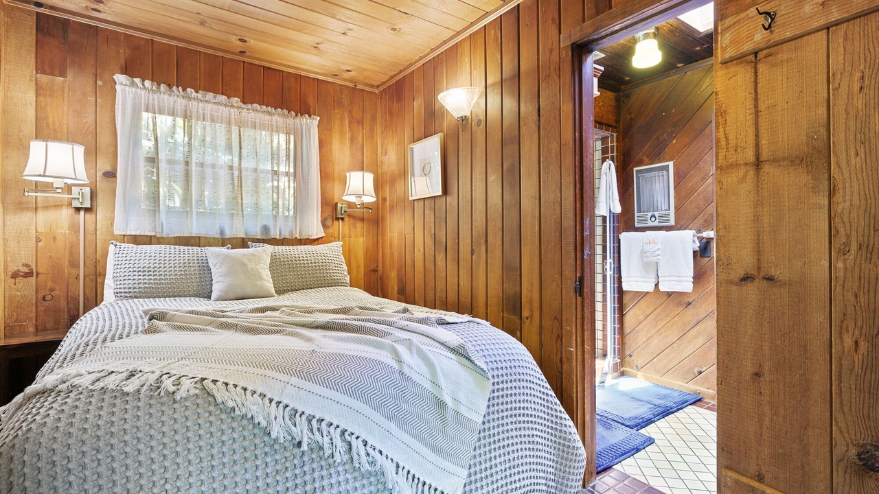 Photo of Bedroom in Three Rivers