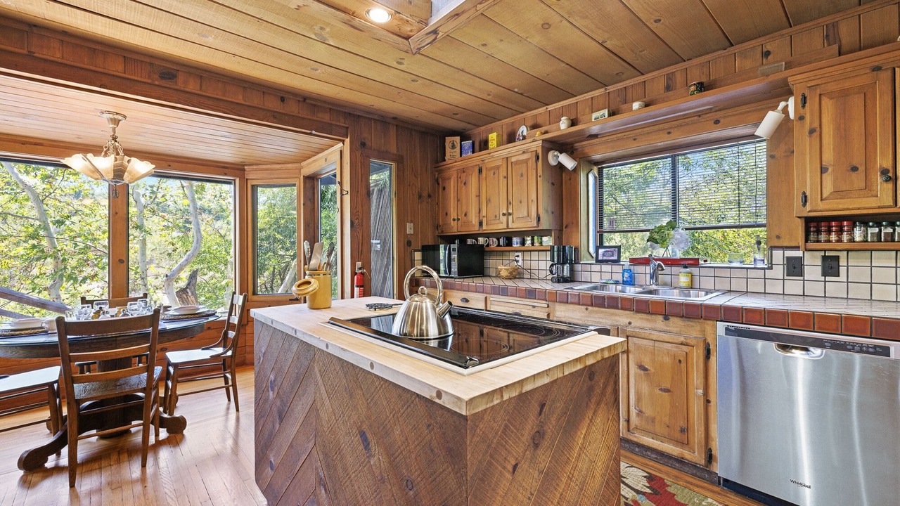 Photo of Kitchen in Three Rivers