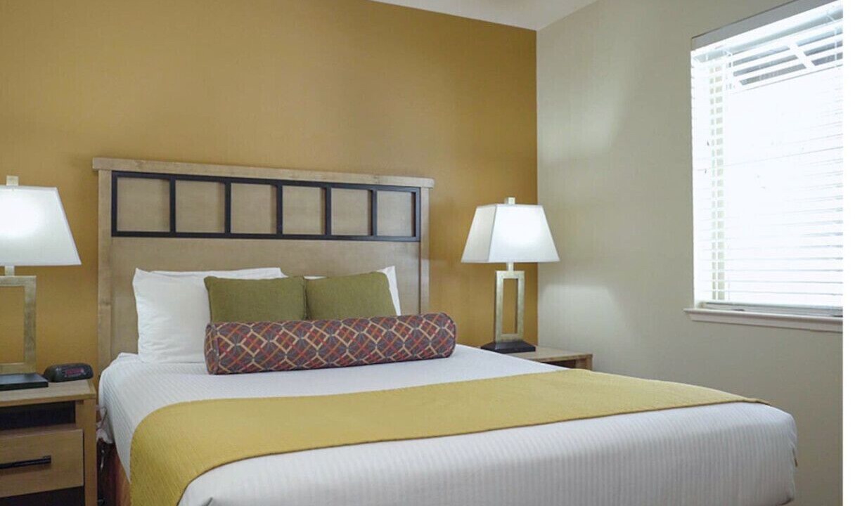 Photo of Bedroom in Round Hill Village