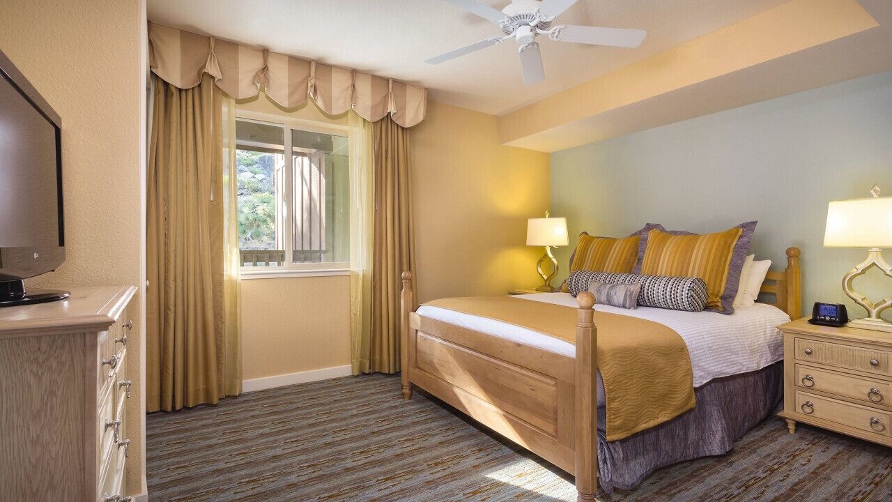 Photo of Bedroom in Round Hill Village