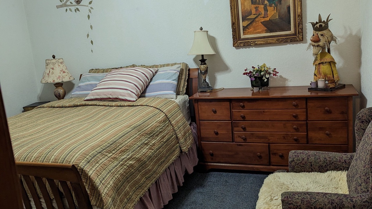 Photo of Bedroom in Oakhurst