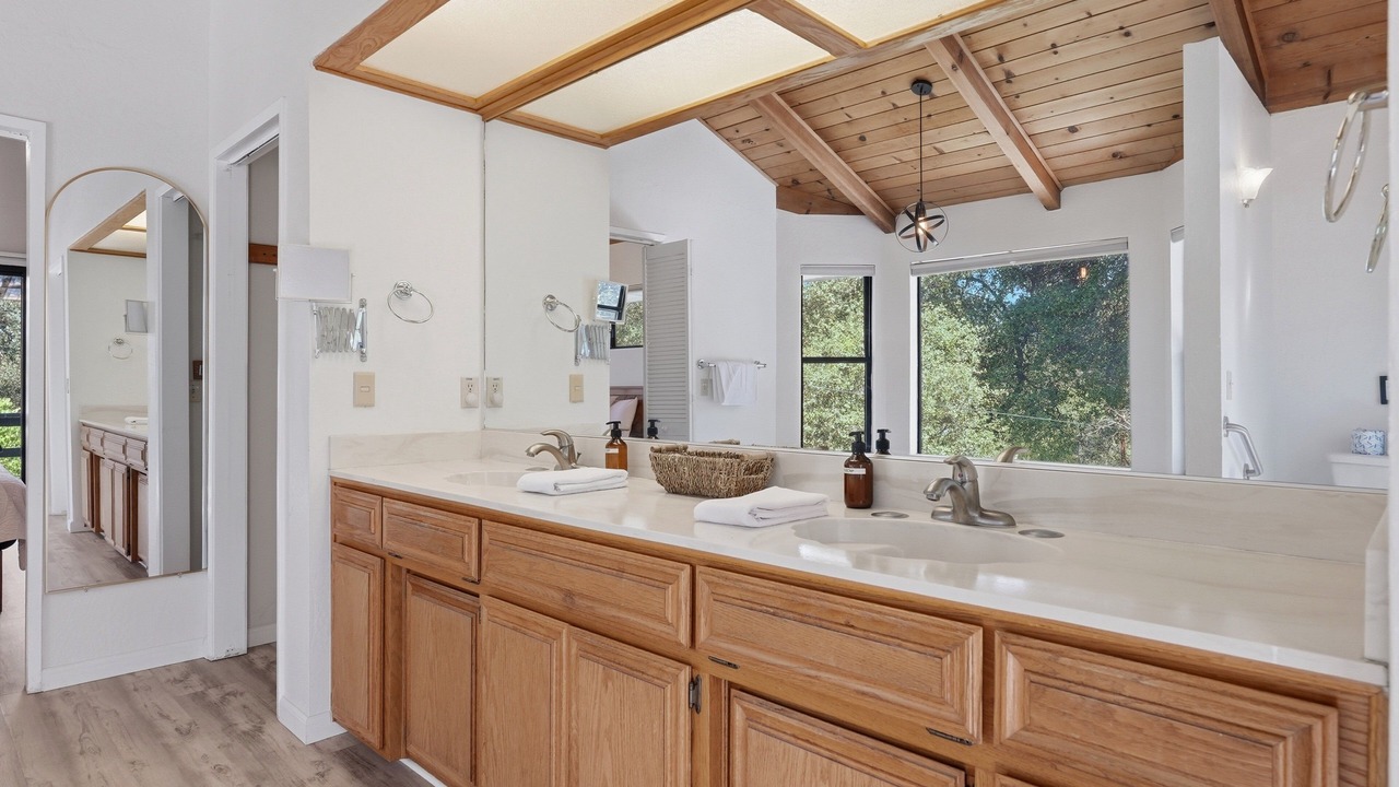 Photo of Bathroom in Oakhurst