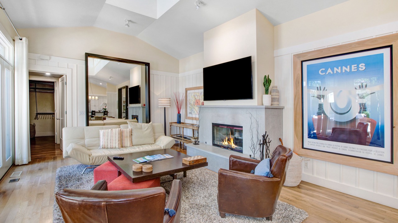 Photo of Livingroom in Napa