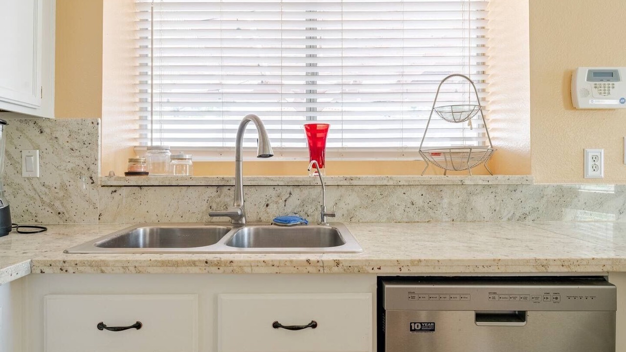 Photo of Kitchen in Desert Shores