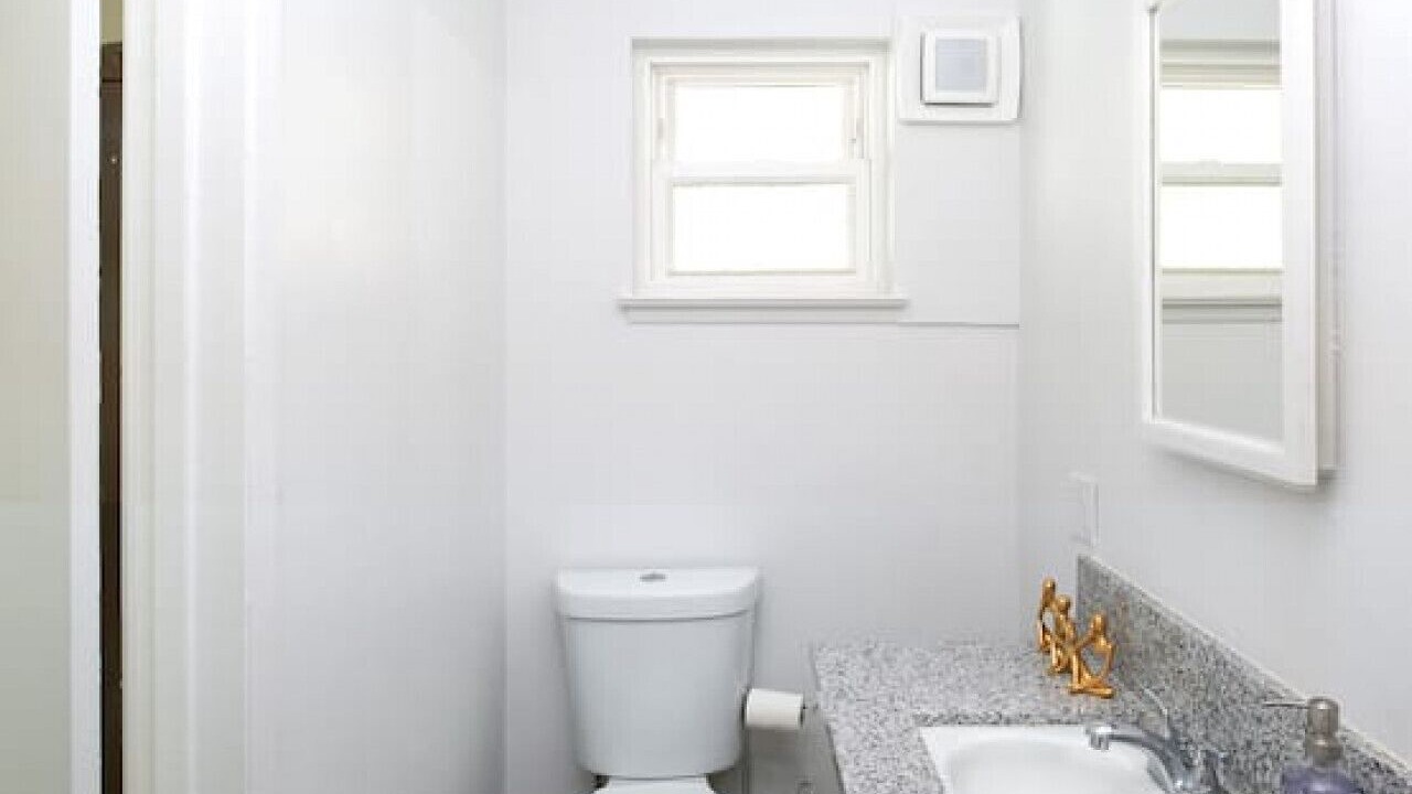 Photo of Bathroom in Tower District