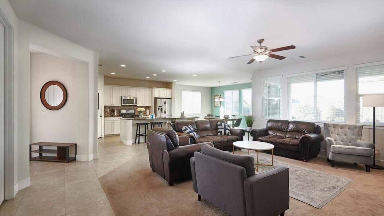 Photo of Bedroom in Raisin