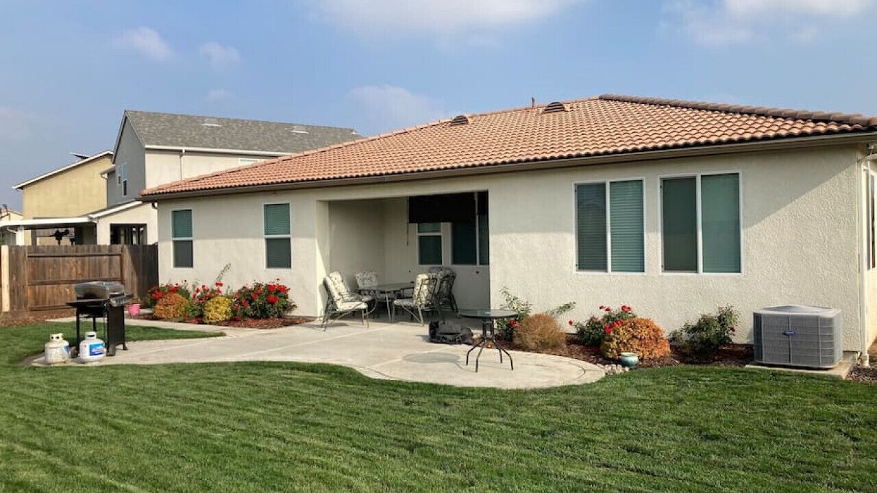 Photo of Outdoor in Raisin