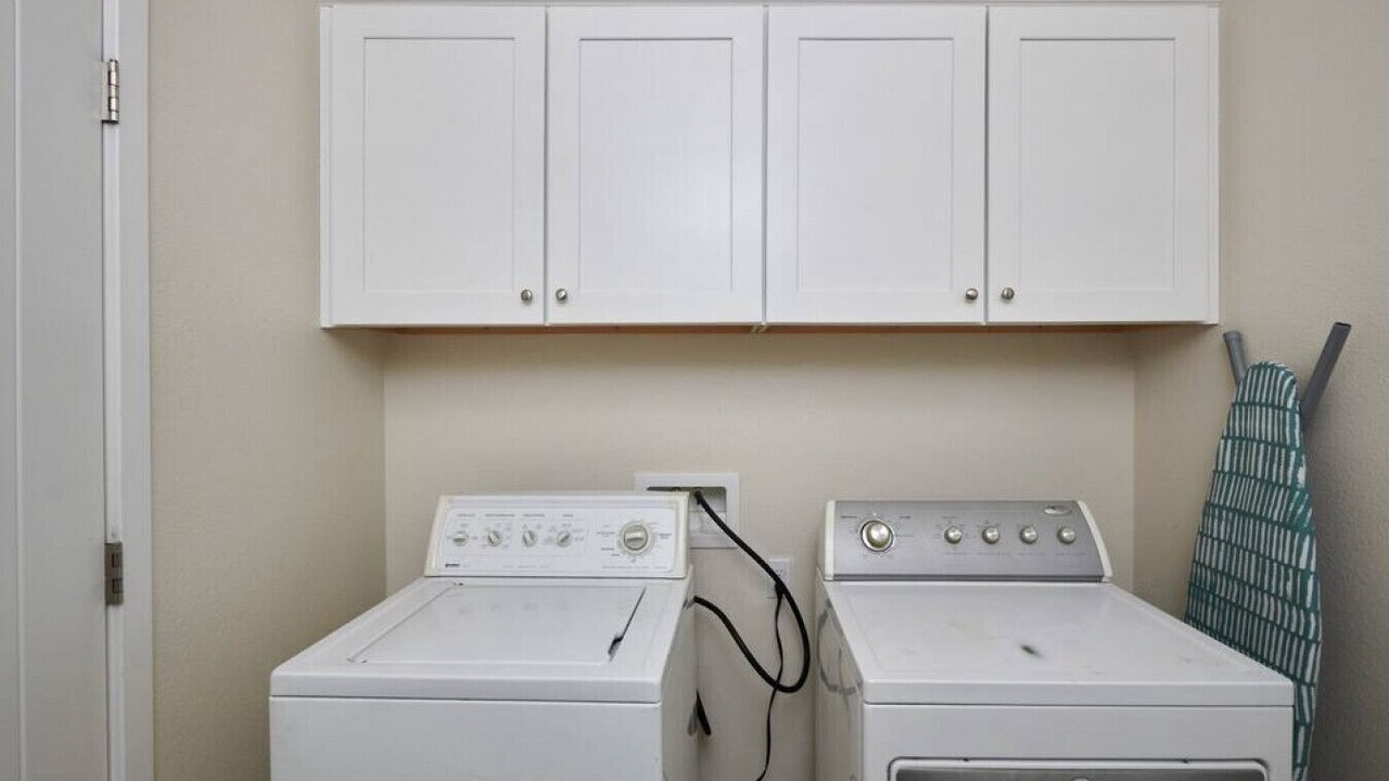 Photo of Bedroom in Raisin