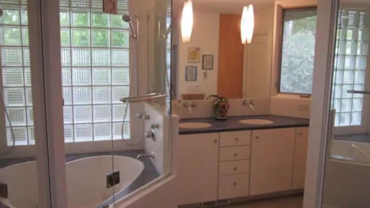 Photo of Bedroom in Stanley