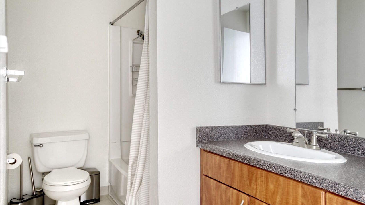Photo of Bathroom in Shoreline West