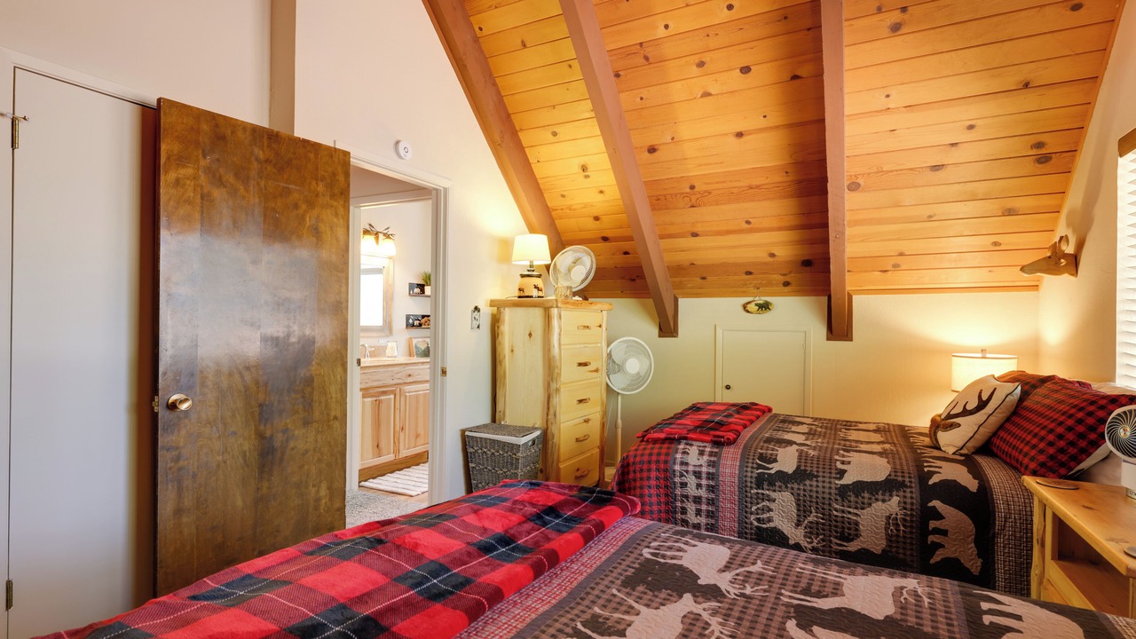 Photo of Bedroom in Mi-Wuk Village
