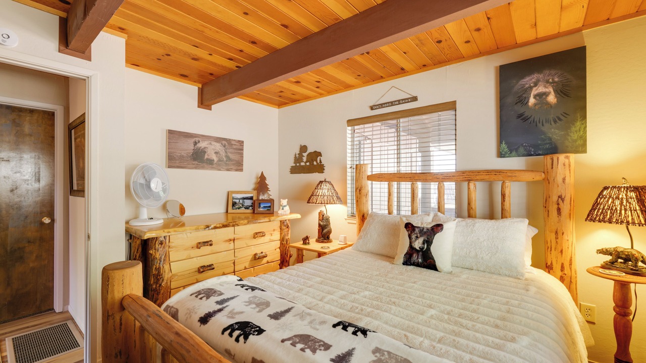 Photo of Bedroom in Mi-Wuk Village