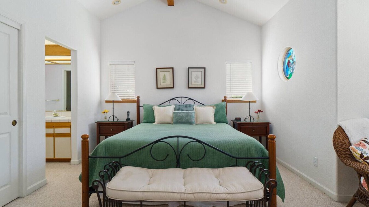 Photo of Bedroom in Marine Terrace