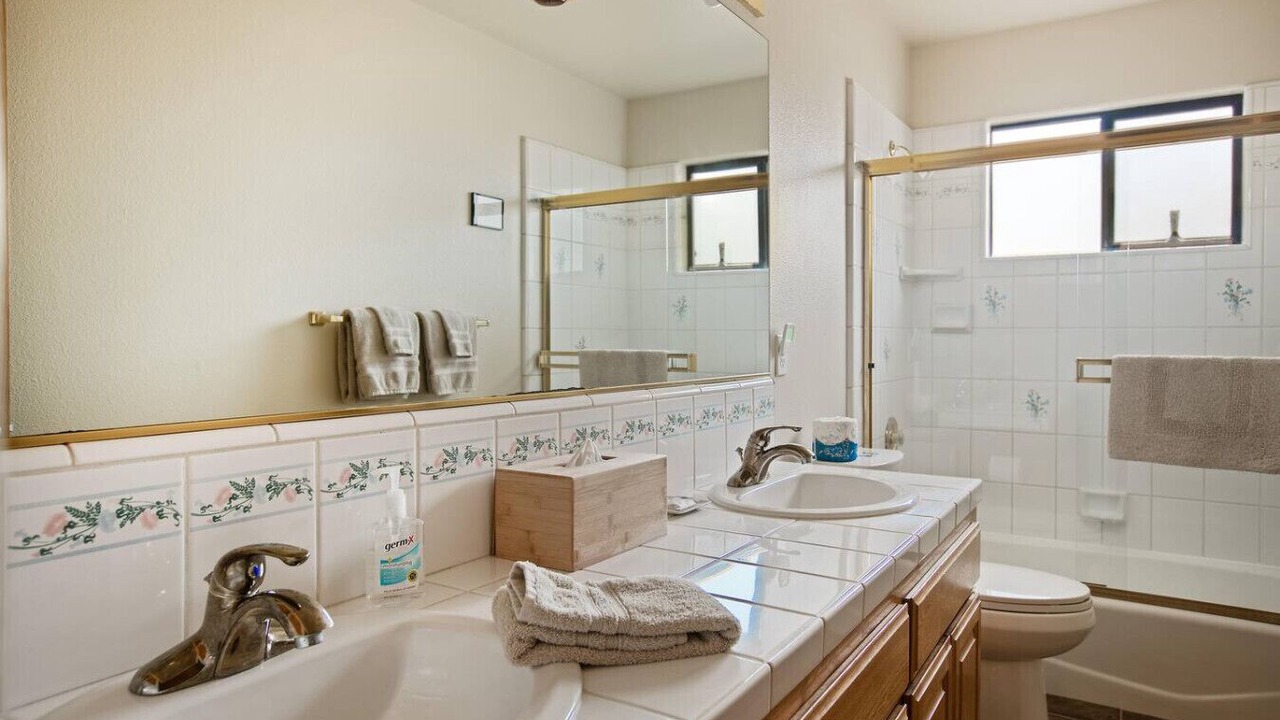 Photo of Bathroom in Marine Terrace