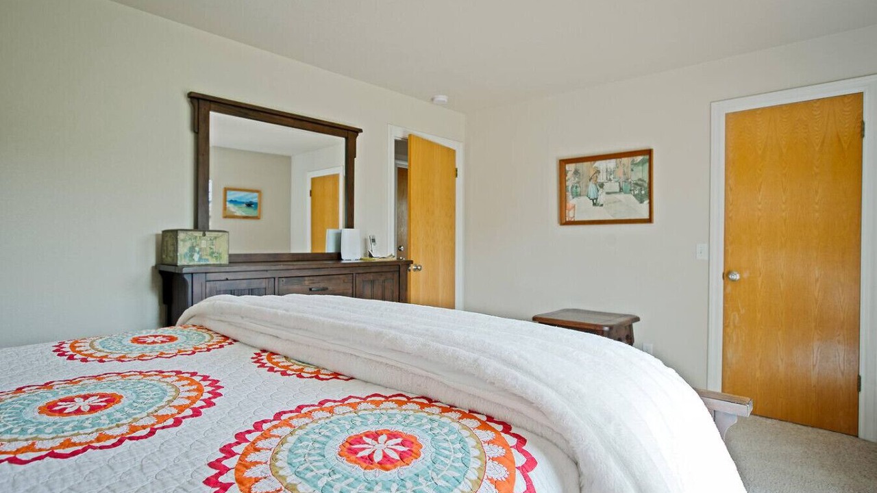 Photo of Bedroom in Marine Terrace