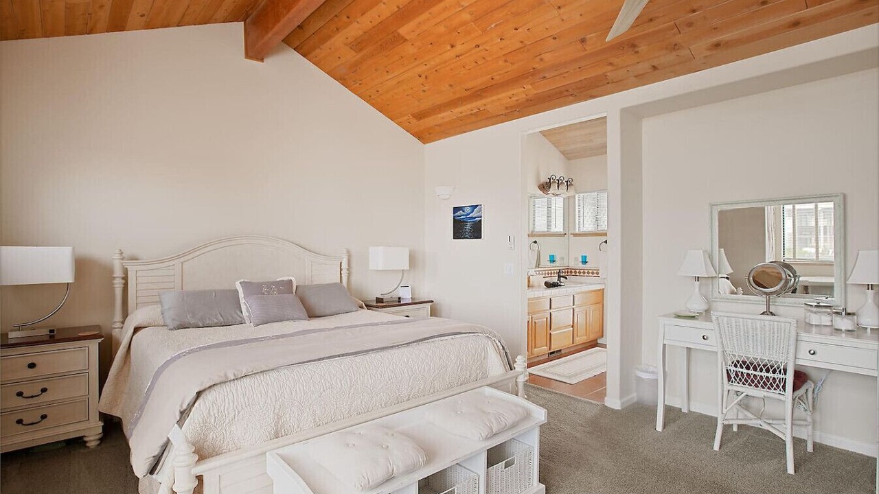 Photo of Bedroom in Marine Terrace