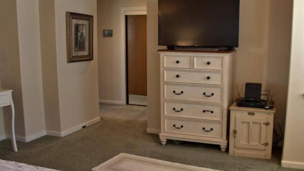 Photo of Bedroom in Marine Terrace