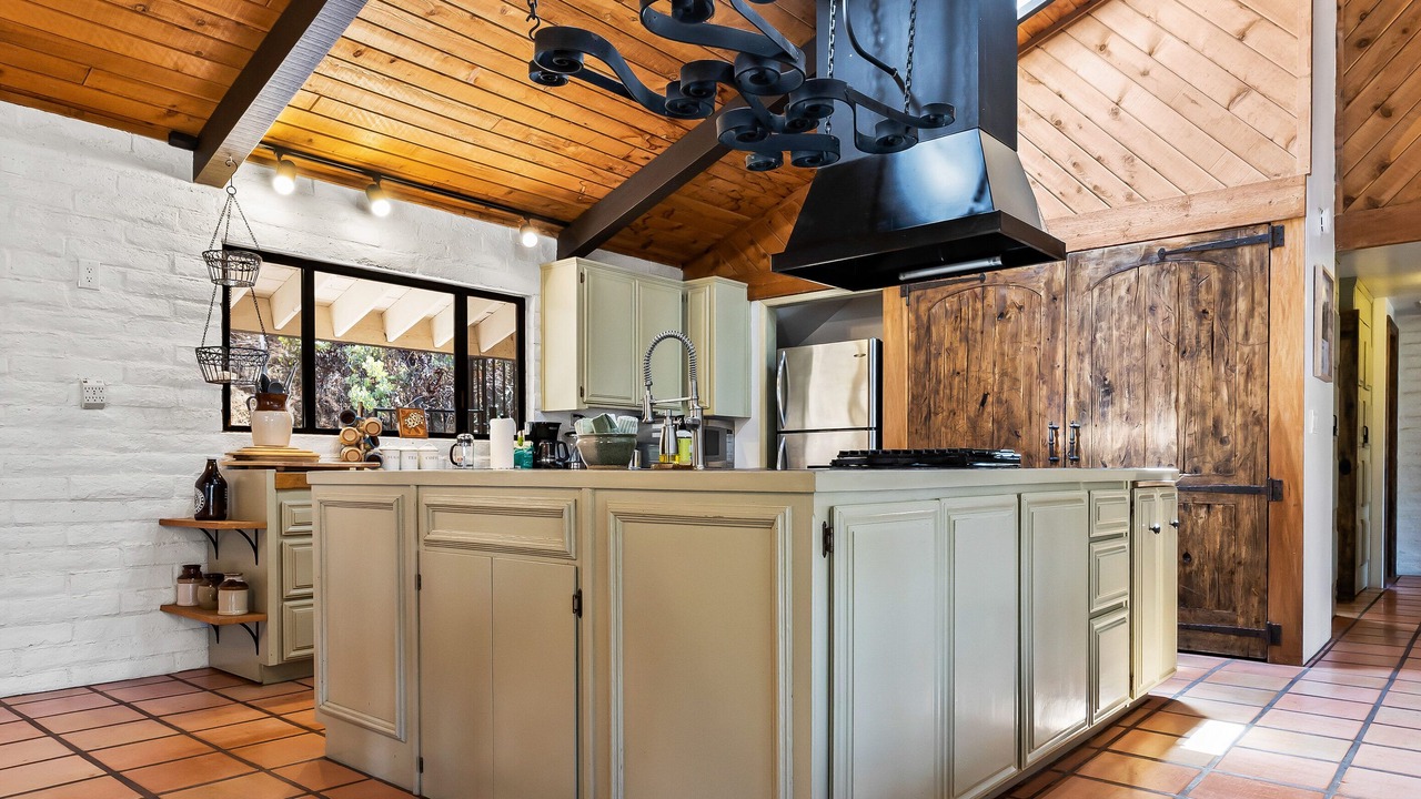 Photo of Kitchen in Three Rivers