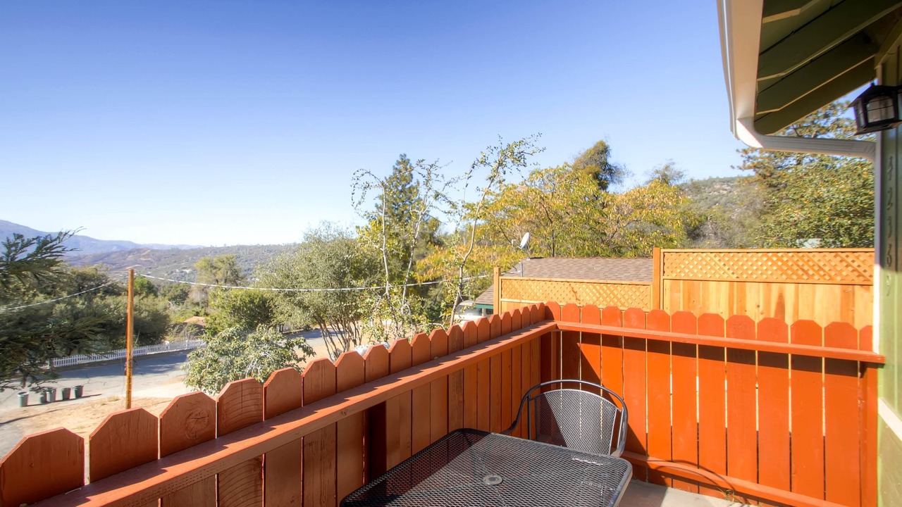Photo of Patio Balcony in Yosemite Forks