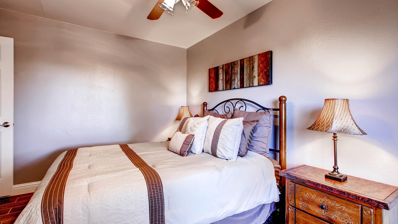 Photo of Bedroom in Yosemite Forks