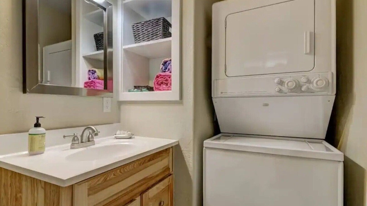 Photo of Bathroom in Al Tahoe