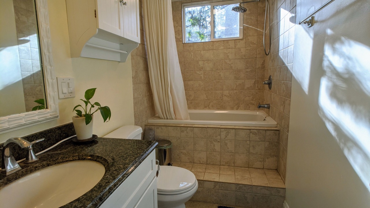 Photo of Bathroom in Beverly Glen