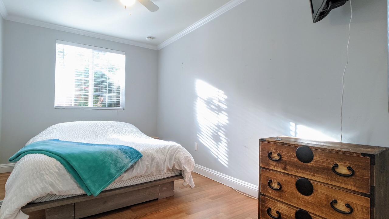 Photo of Bedroom in Beverly Glen