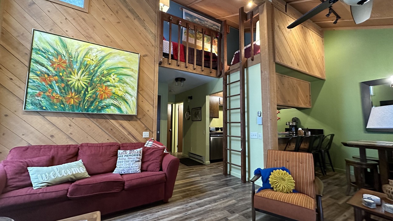 Photo of Livingroom in Shaver Lake