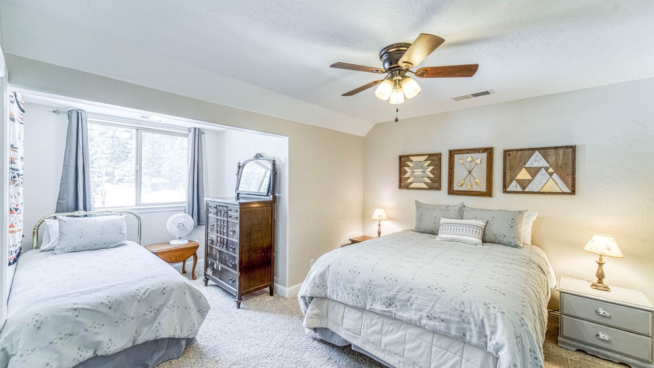 Photo of Bedroom in Sierra Cedars